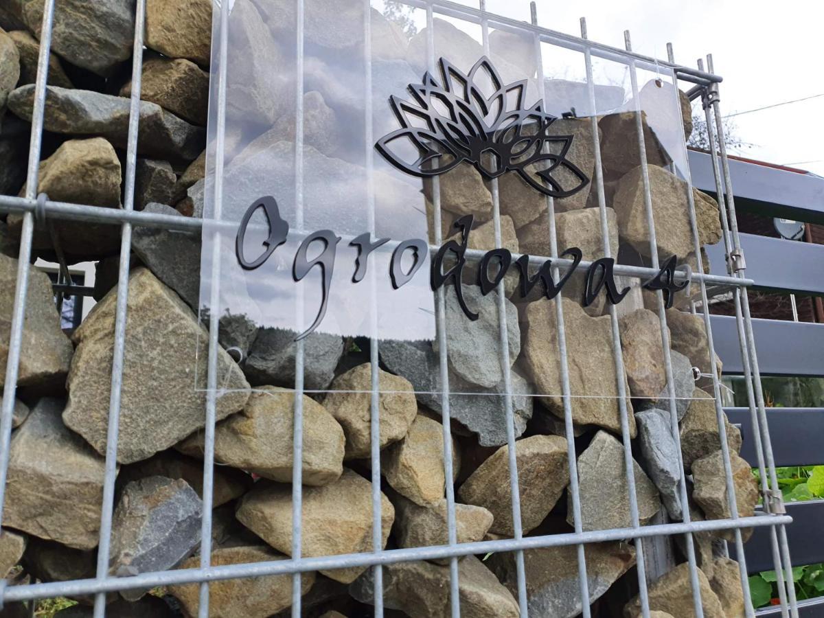 Ogrodowa 4 Apartment Ustrzyki Dolne Bagian luar foto